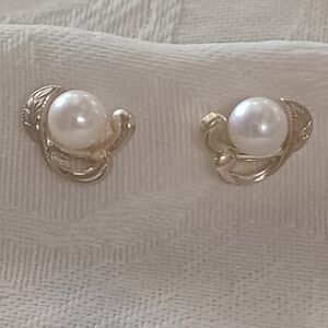 **HOST PICK***Mikimoto Vintage Akoya Pearl Studs in 14k Yellow Gold